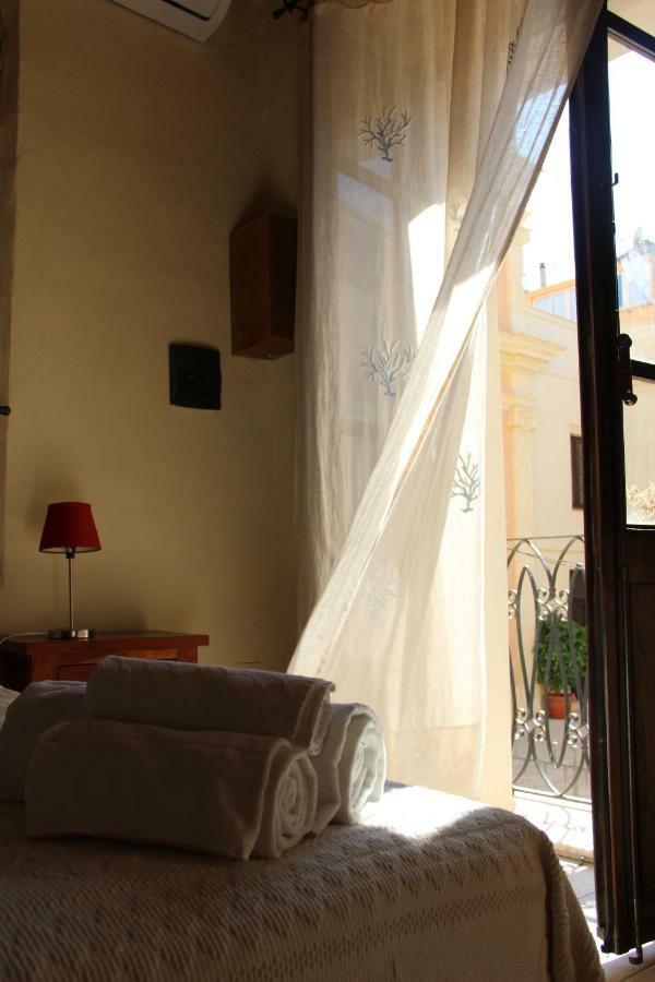 Guest house Sant Efisio Host
