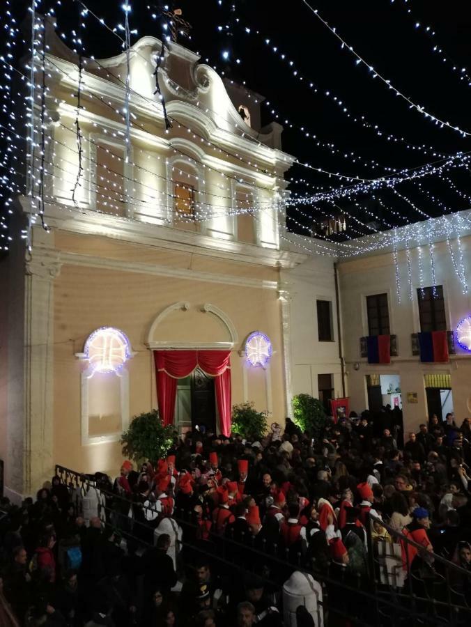 Sant Efisio Host * Cagliari